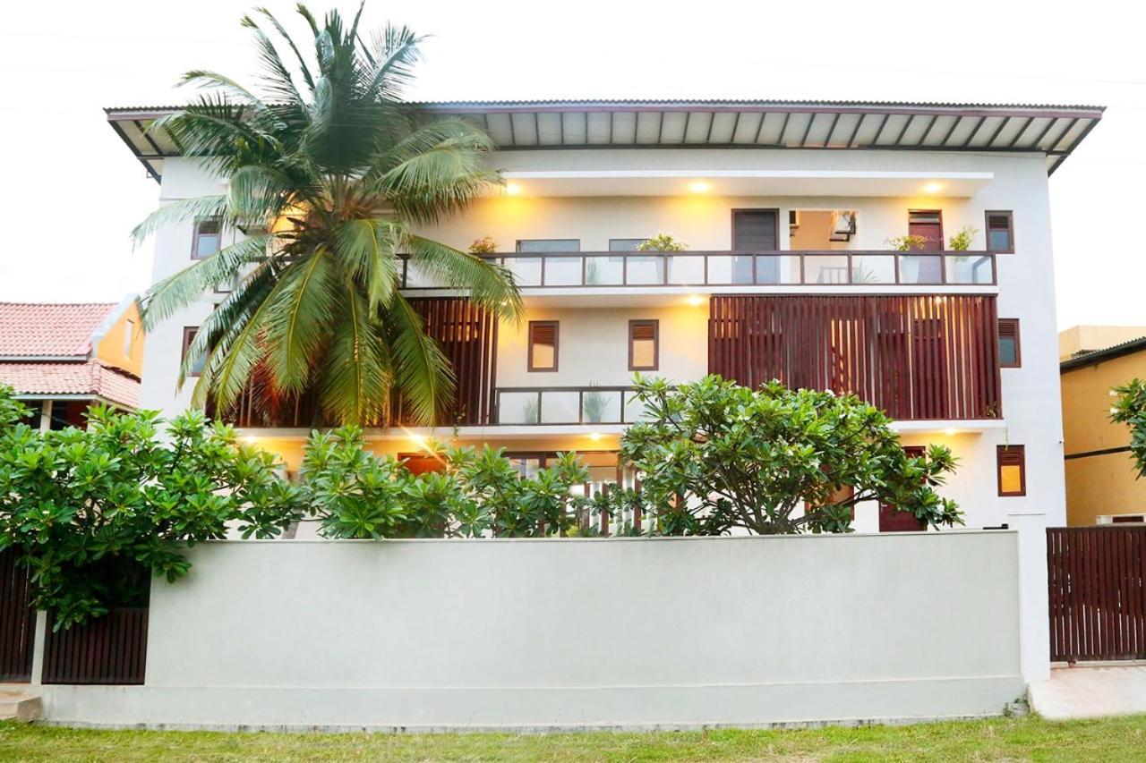 Driftwood Villa Pamunugama Luaran gambar