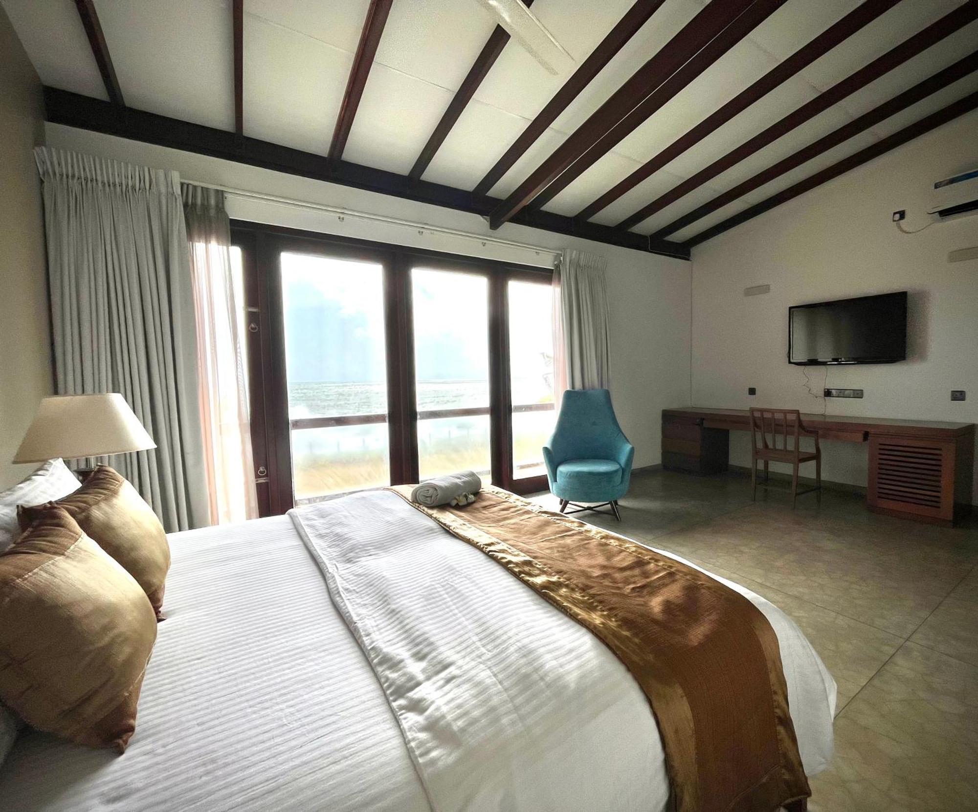 Driftwood Villa Pamunugama Luaran gambar